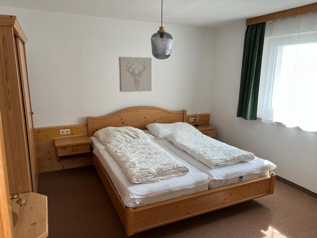 Chasetta Zum Sigrist Villa Galtür Exteriör bild